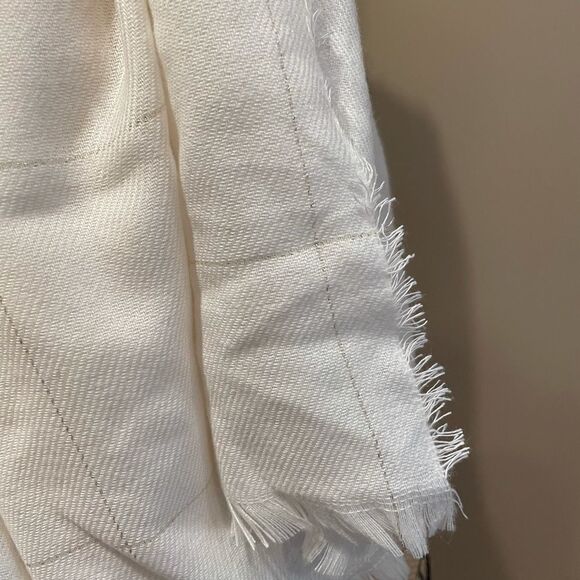 New Anthropologie Sleeping On Snow Scarf Gold Metallic - Picture 2 of 3